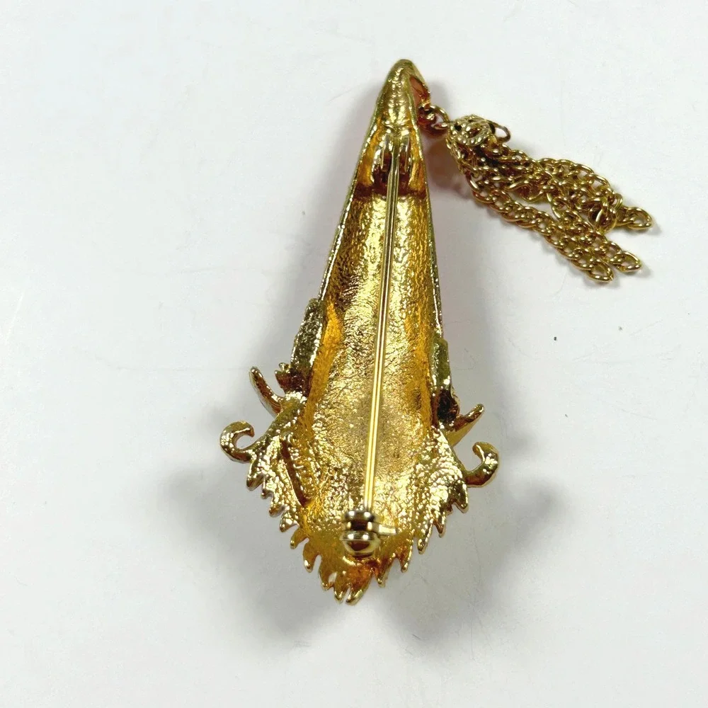 Vintage MYLU Winking‎ Santa Brooch with Chain Tassel Christmas Pin 2.5